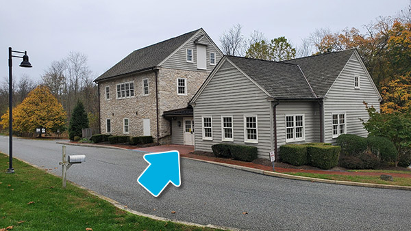 https://delcopa.gov/vote/images/ballotdropboxes/drop-box_chadds-ford_ring-rd_600px.jpg